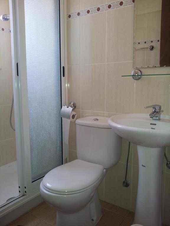 Lazaros Pissouri Apartments Room photo