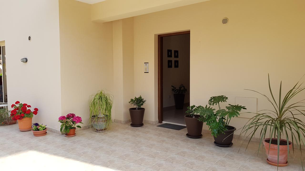 Lazaros Pissouri Apartments Exterior photo